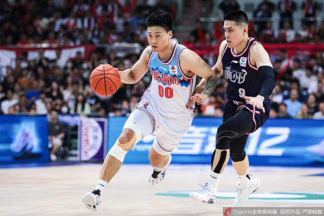 乔丹领衔与得分王差距10乐鱼体育入口：鲨鱼独占鳌头，乔丹霸占四席，09科比与22库里上榜