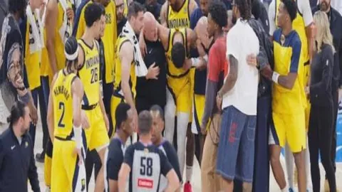 “NBA每日激战：黄蜂与步行者巅峰对决，谁将问鼎荣耀之夜？”